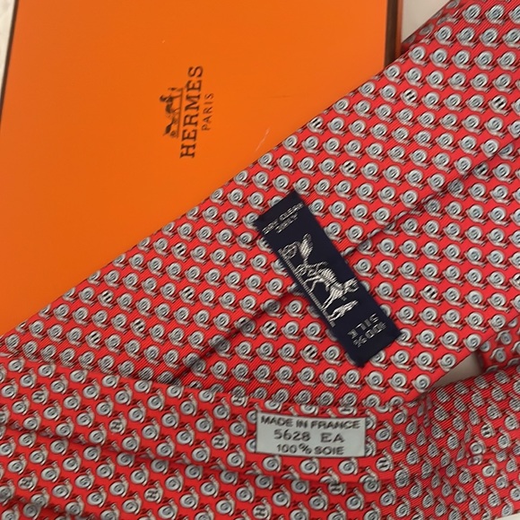 Hermes - Paris Necktie - Picture 3 of 12